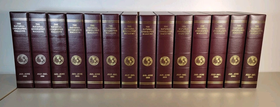 81 National Geographic Magazines (1986-2002) + 14 Slip Covers & Maps - Very Good - Image 2 of 4