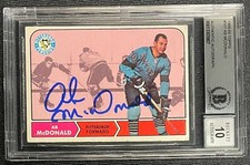 AB MCDONALD SIGNED 1968-69 TOPPS PENGUINS CARD BECKETT AUTO GRADE 10 907