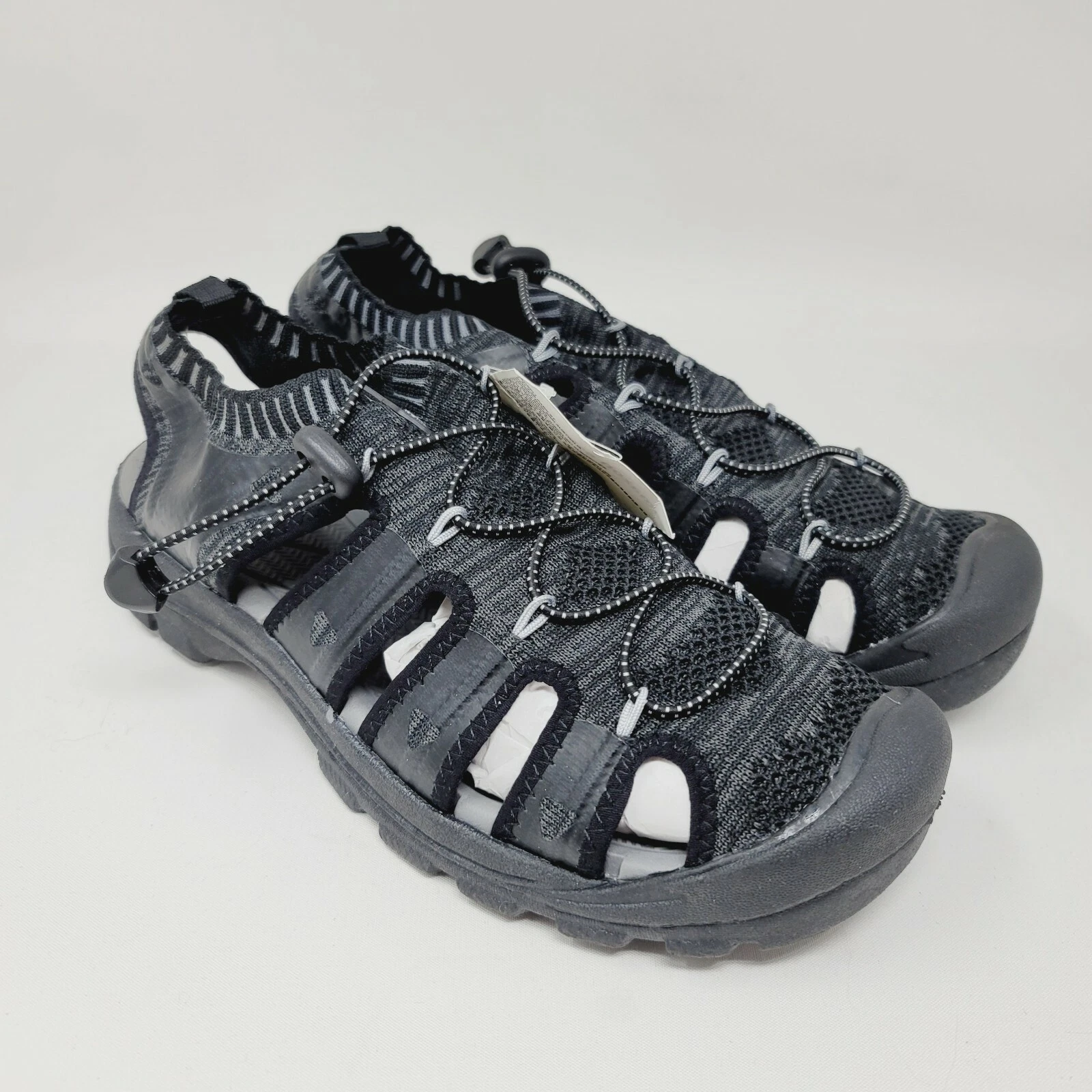 Amazon Essentials Men's sandals size 10 M Black