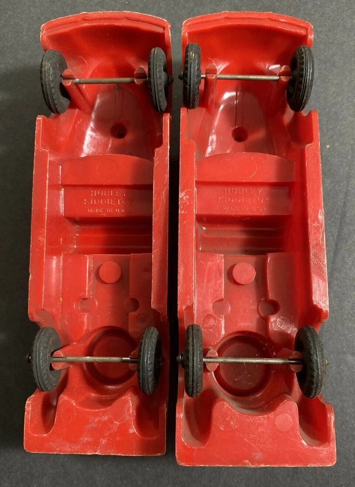 Vintage 1950s Hubley Kiddie Toy Fire Truck Engine 6" Plastic Lot of 2 - Image 3 of 4