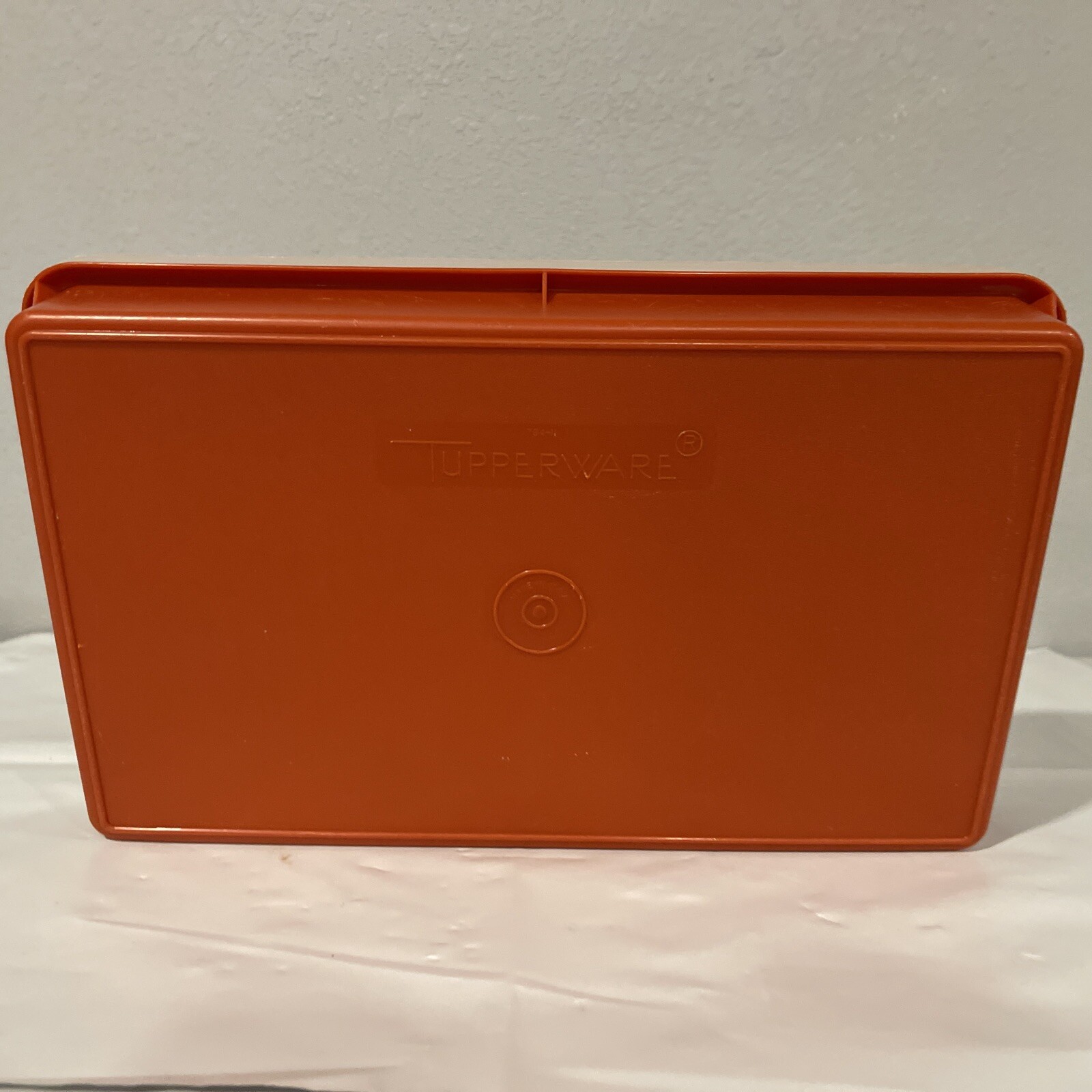 Vintage Tupperware 7942 Bacon Deli Meat Keeper Container Paprika/Sheer