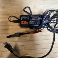 Fisher Price Power Wheels 12 Volt Quick Charger Model 00801-1429 12V 2.5A 