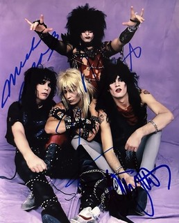 MOTLEY CRUE Signed 8x10 Photo by 4 Original..NIKKI VINCE MICK TOMMY..COA