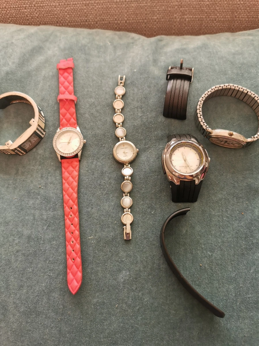Selling broken watches store