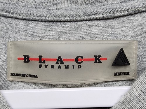Black Pyramid T-shirt Mens Medium Gray 3D Fuzzy Logo - Picture 4 of 6
