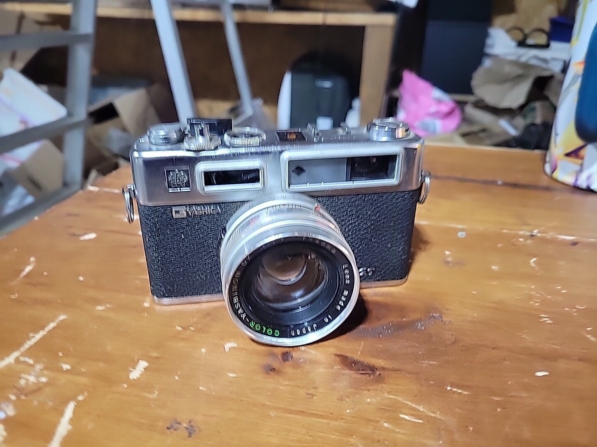 Yashica Electro Best Cheap Rangefinder Camera Yashica Electro 35