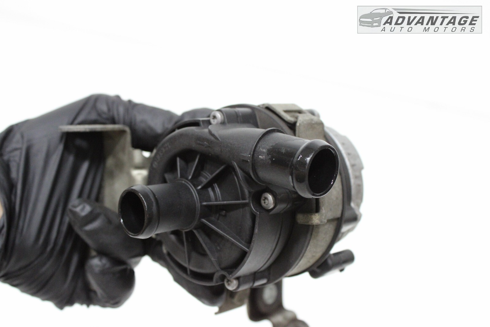 2014-20 MASERATI GHIBLI 3.0L ENGINE COOLANT AUXILIARY WATER PUMP W/ BRACKET OEM