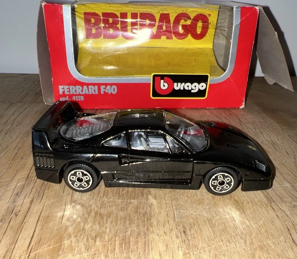 复古 Burago 压铸金属黑色法拉利 F40 1: 43 比例意大利 1987 年带盒 — 第 2/4 张图片