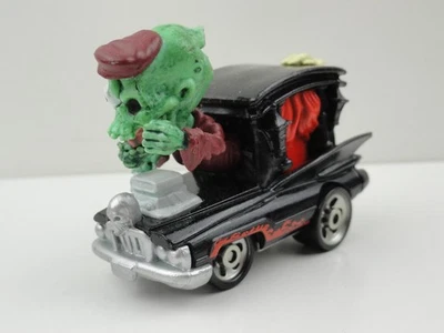 Lunatic Legends Creata Monster 500 Zoom Zombie Hearse w/ WEAR - Image 1 of 4