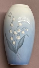 VTG BING & GR&Oslash;NDAHL DANISH PORCELAIN 7&rdquo;  VASE:  HAND PAINTED LILY OF THE VALLEY