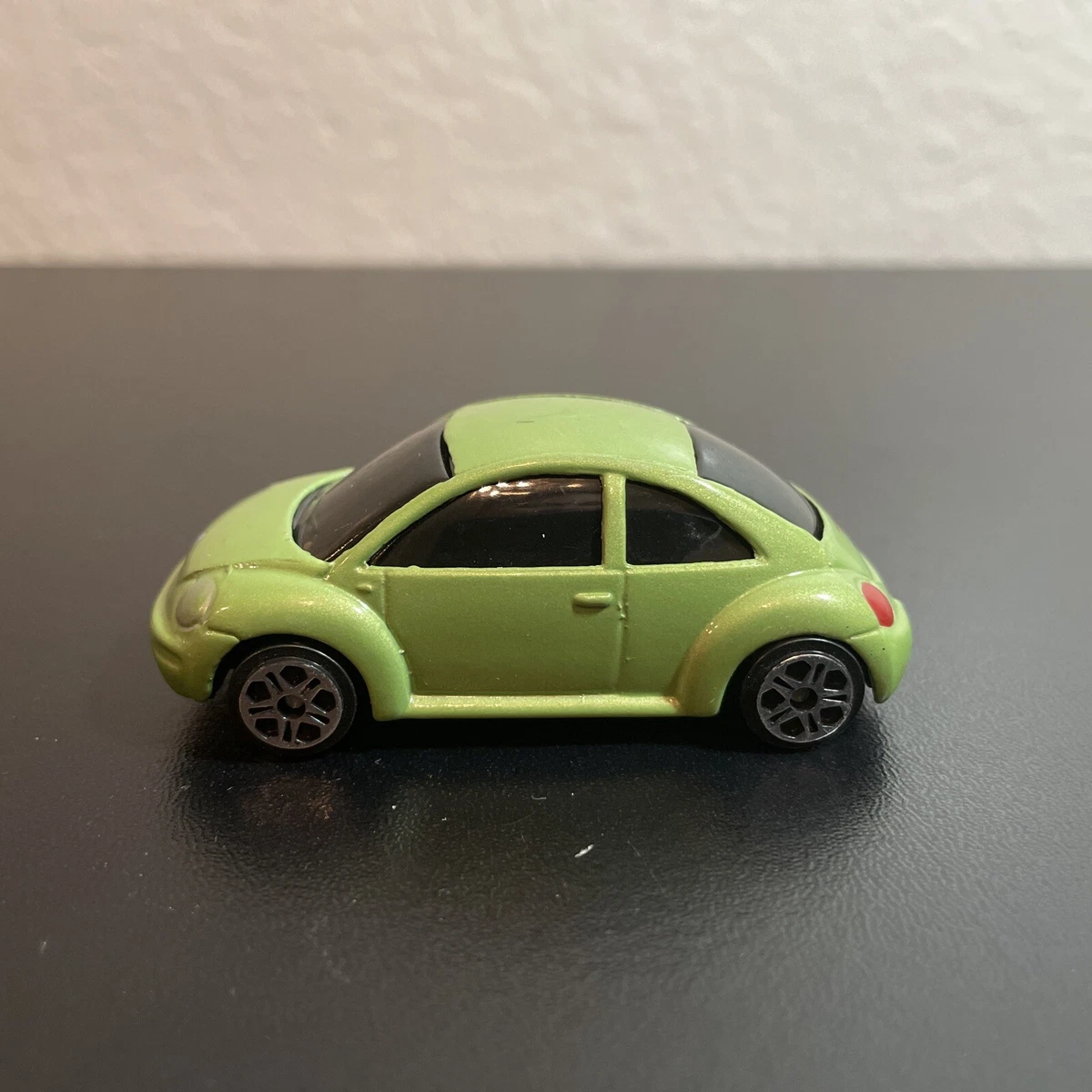 Maisto volkswagen hotsell new beetle