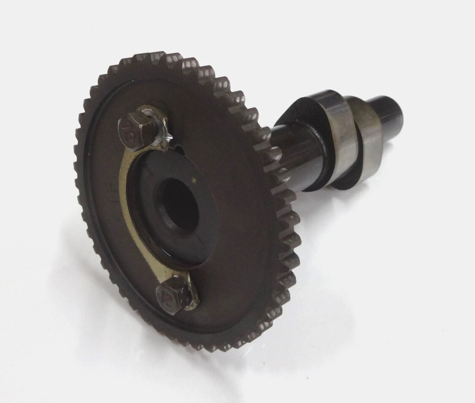 CAMSHAFT, FRONT