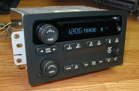 无锁版 2003 - 07 吉姆西 Sierra & Yukon Hummer H2 CD 播放器 收音机 即插即用 — 第 2/4 张图片