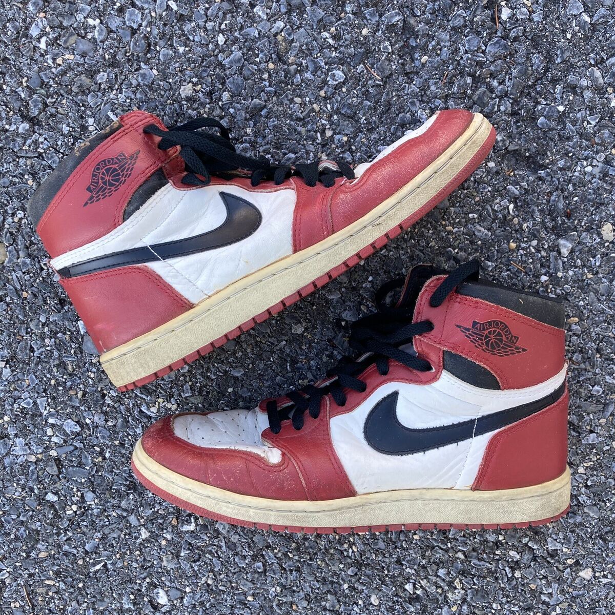 Vintage Original 1985 Nike Air Jordan 1 OG High Shoes Red Vintage Original 1985 Nike Air Jordan 1 OG High Shoes Red