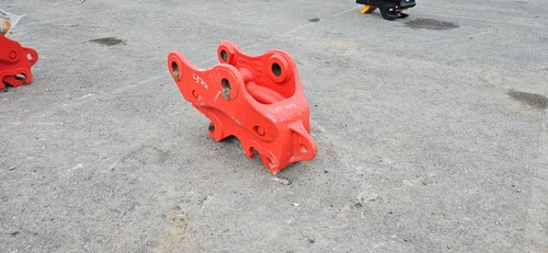 Quick Hitch w/ 65mm Pins - Unused - £1350.00 + VAT @ 20% - C577 - Picture 1 of 8