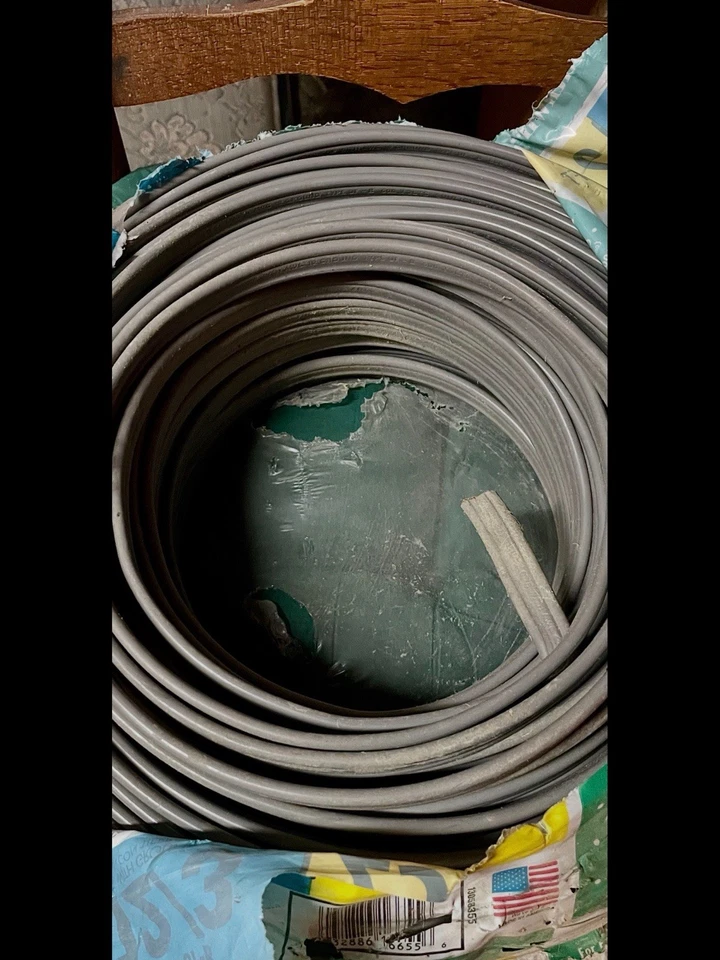 250’—SOUTHWIRE 12/3 GRAY ELECTRICAL CU UF-B Copper Wire Burial Cable..PRICE DROP - Image 2 of 4