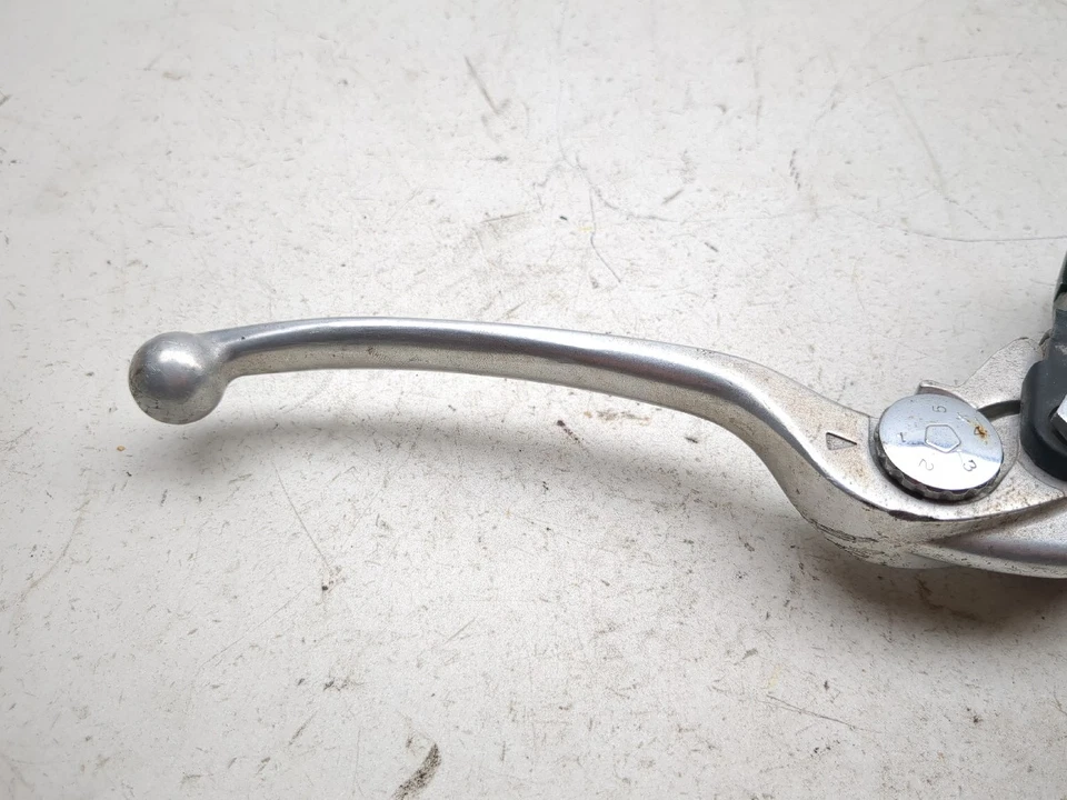 09 Suzuki SV650  Right Front Brake Master Cylinder - Image 2 of 4