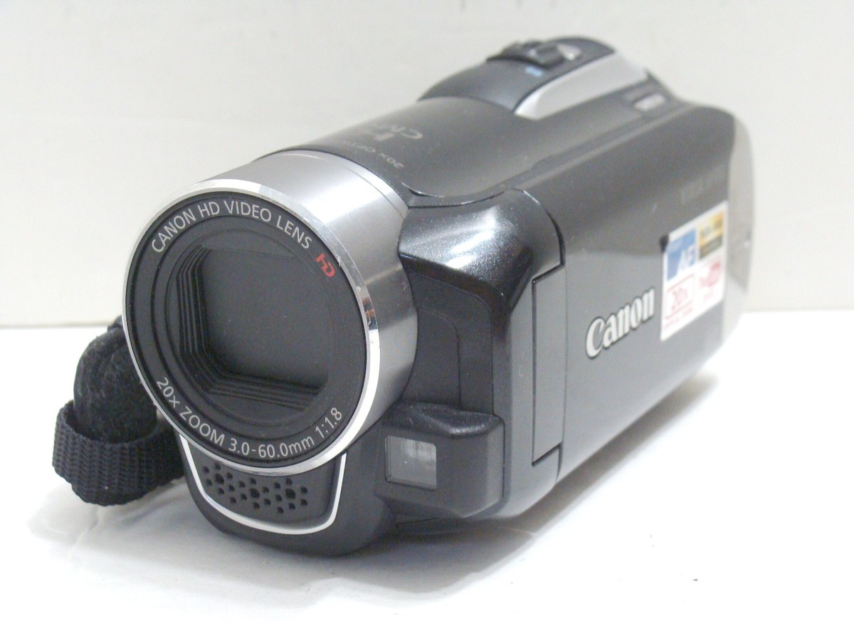 Canon Vixia HF R10 HD CMOS 8 GB SD HC Camcorder AVCHD HDMI 20x