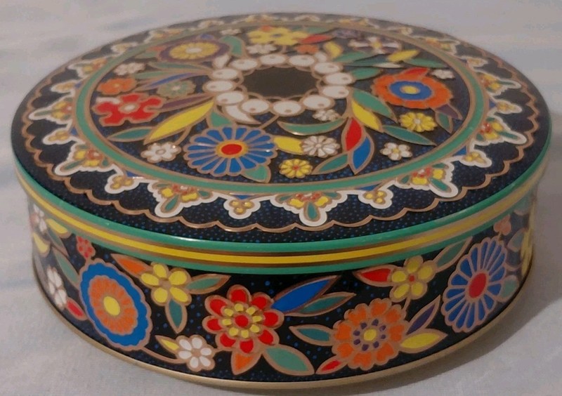 Vtg. Daher Floral Design 3" x 8" Tin  Cookie Container With Lid
