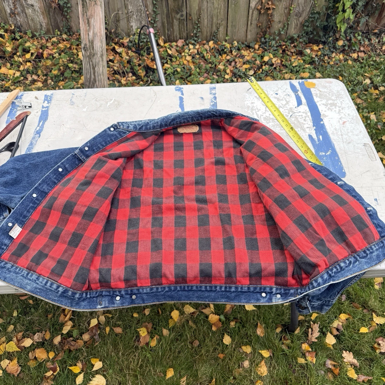 vintage 80s levis 70417 0814 buffalo plaid lined denim trucker jacket large image 10