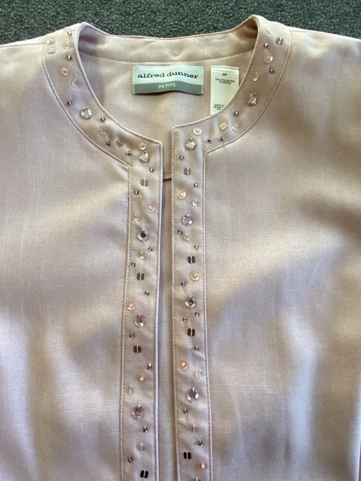 Chaqueta de vestir Alfred Dunner para mujer talla 6 pequeña rosa con cuentas abierta carrera en la iglesia Foto 3 de 4