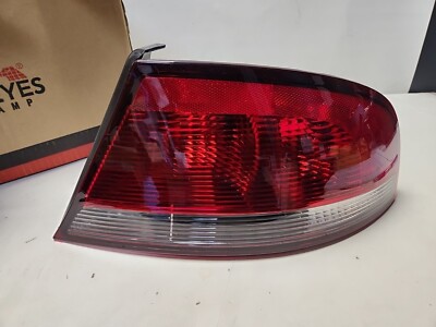 2001 2202 2003 2004 2005 2006 CHRYSLER SEBRING 4D RIGHT SIDE TAIL LIGHT