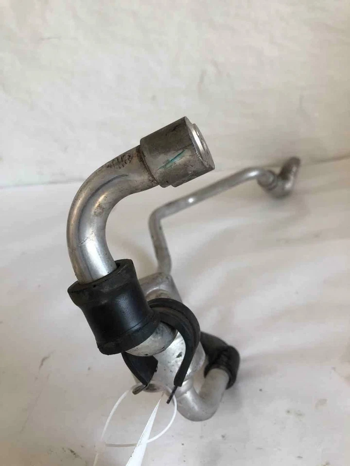 Volkswagen Beetle 2000 aire acondicionado manguera de alta presión usada Foto 4 de 4