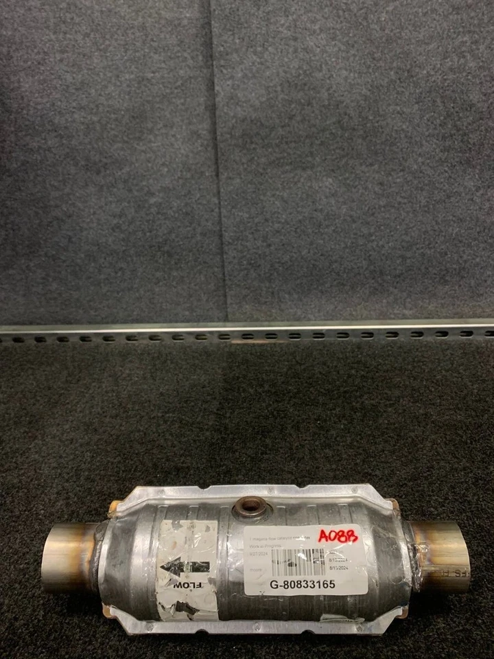 Magnaflow 51355 Universal Catalytic Converter for Acura RSX & Honda Civic/S2000 - Image 4 of 4