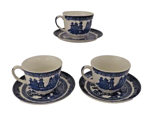 Johnson Brothers Blue Willow Set of 3 Flat Cups and Saucers 2.5 in England