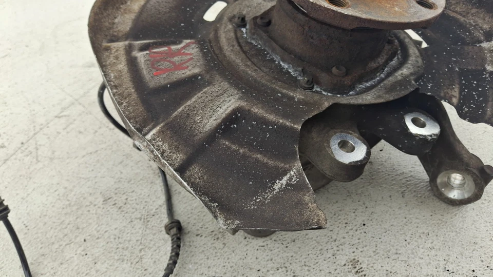 BMW 528i 535i F10 X-Drive 2011-2016 buje trasero derecho fabricante de equipos originales Foto 4 de 4