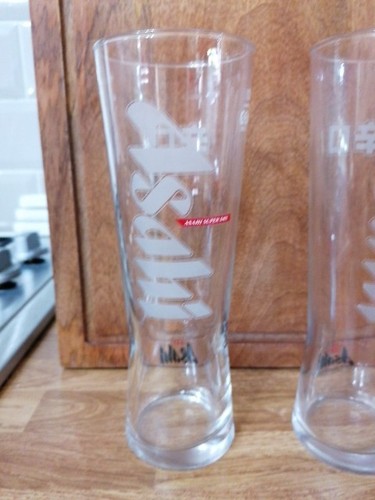 Asahi Super Dry Beer X2 Half Pint Glasses M18 Man Cave/Bar - Picture 2 of 5