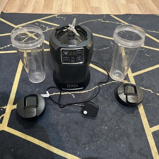 Ninja 1000W Blender [BN495UK] Auto iQ 2 x 700ml Cups fully working