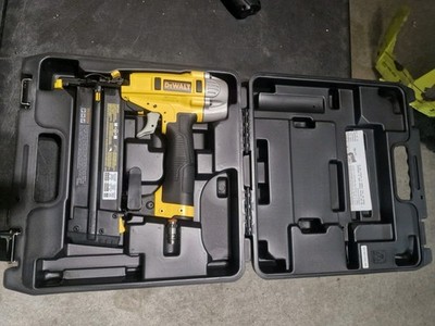 Dewalt DWFP12231 Heavy Duty 18 GA Pnuematic Brad Nailer