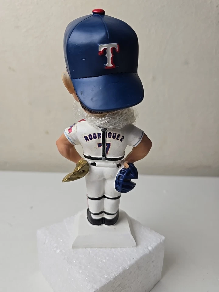 Ivan Pudge Rodriguez Texas Rangers SGA 2001 Bobblehead Collectors Edition - Image 4 of 4