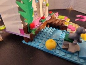 LEGO FRIENDS: Heartlake Surf Shop 41315  Retired
