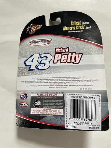 2005 Winners Circle NASCAR #43 Richard Petty 1975 Dodge Charger With Card - Picture 2 of 2