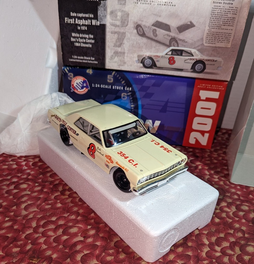 M5-55 DALE EARNHARDT #8 1st ASPHALT WIN / DOC'S CYCLE CENTER 1964