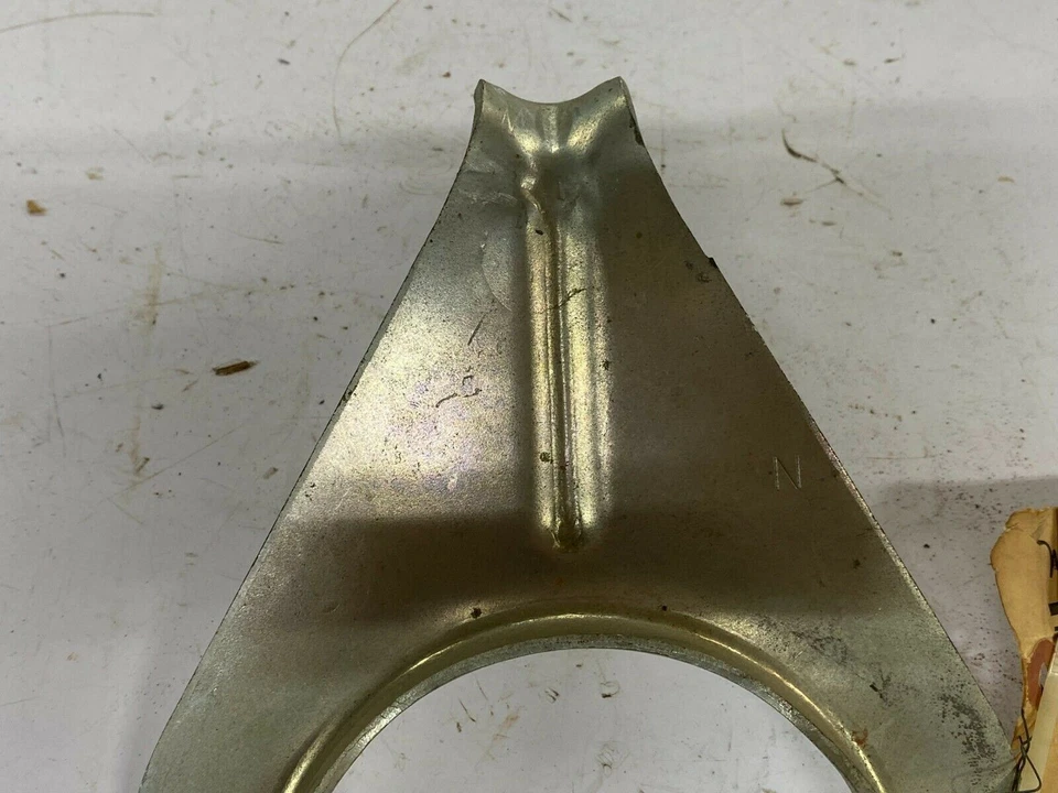 通用 15550735 1987 - 1988 Exhuast Hanger 消声器 雪佛兰 P20 P30 GMC P2500 P3500 — 第 2/4 张图片