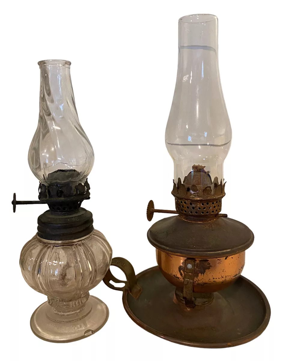 Vtg Antique Oil Lamps Set of 2 7 8