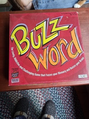 Buzz Word Game Family Pieces Cards game Complete (2744)