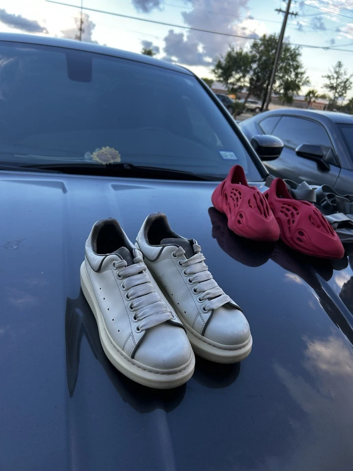 Alexander McQueen White Leather Platform Sneakers - Image 2 of 4