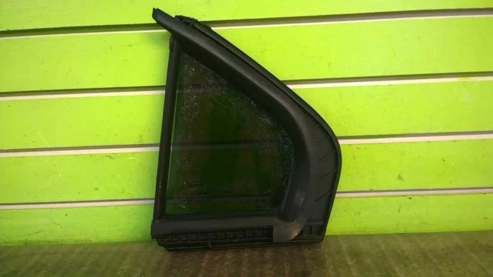 06 LINCOLN ZEPHYR SDN PASSENGER RIGHT VENT GLASS OEM 1445-22 Foto 2 de 4