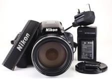 Nikon P900 Coolpix Camera integrated 83x  Lens Battery & Charger