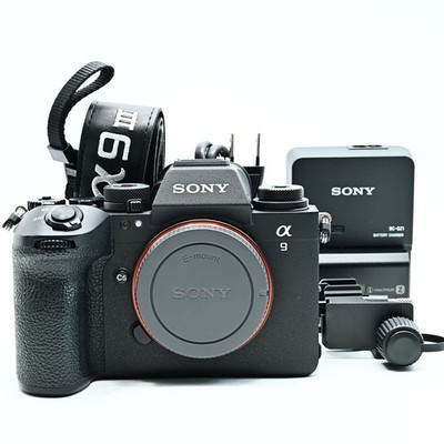 Sony a9III a9 3 ILCE-9M3 Spiegellose Digitalkamera Englisch OK [Top Neuwertig]
