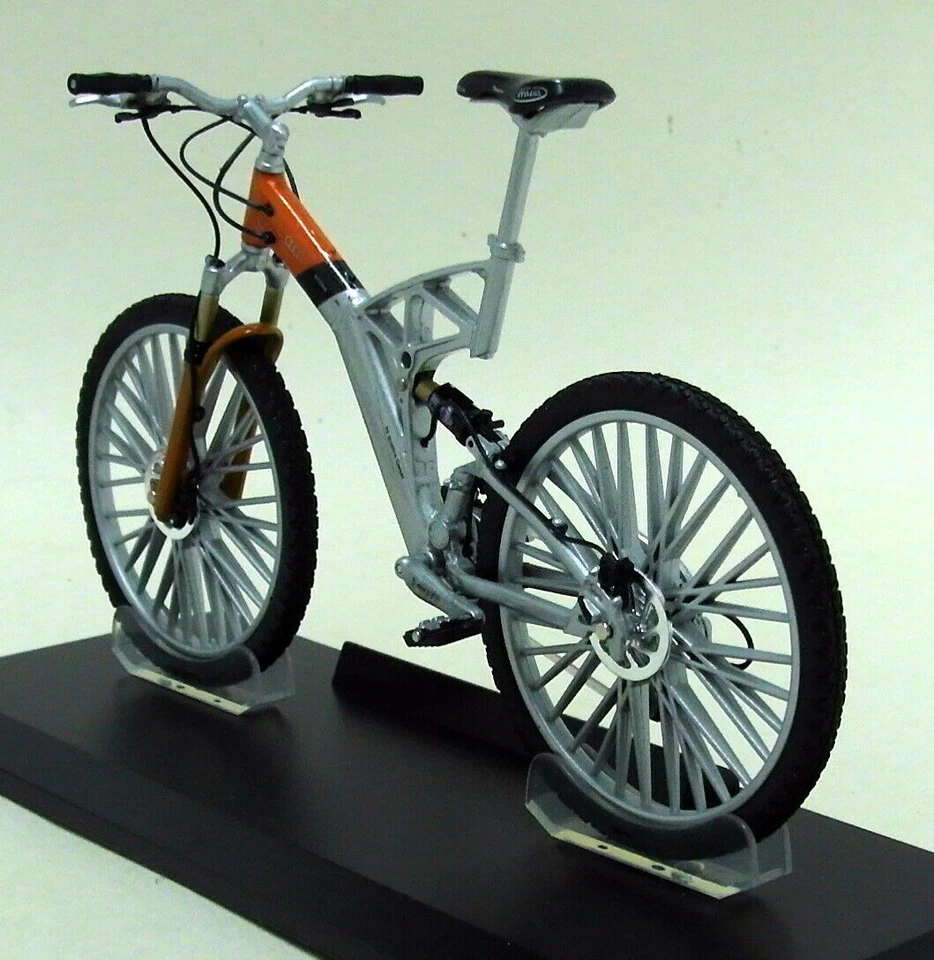 Welly 1/10 Scale - Audi Design Cross Pro Diecast Plastic Model Bicycle and Stand - Image 2 of 4