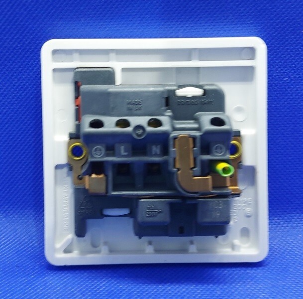 Picture 4 of 4