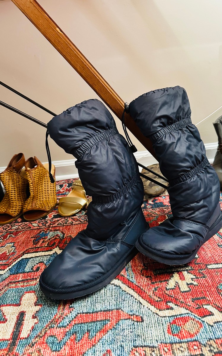 Snowflake Navy Puffer Boot - Size 9 | eBay display picture 3