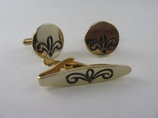 Nice Vintage Mens Jewelry Set Fleur De Lis Gold Tone Cufflinks Tie Bar