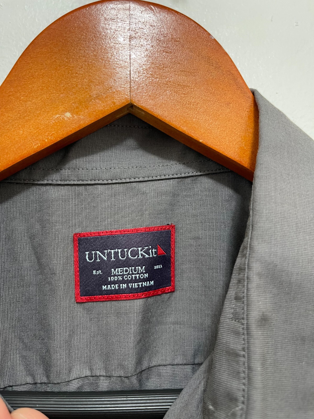 UNTUCKit Solid Charcoal Grey Cotton button up Shi… - image 3