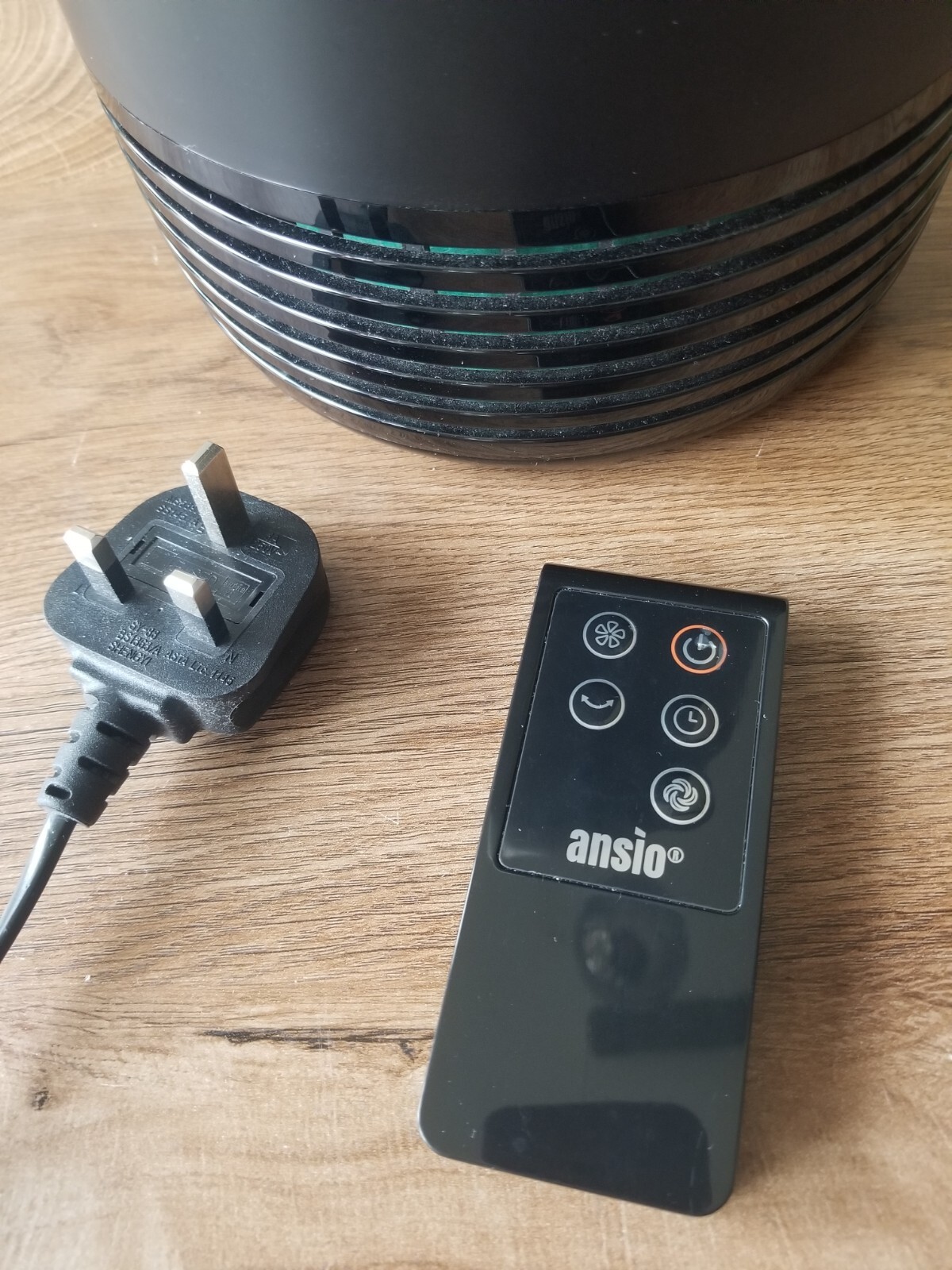 BNIB Partu BS08 Air Purifier True HEPA & Active Carbon Filter 25dB